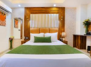 Hotel Signature Suites Near Delhi Airport