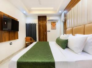 Hotel Signature Suites Near Delhi Airport