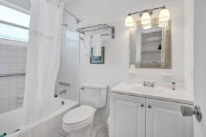 Waves Beach Town Spacious Studio Apartment For 4 People