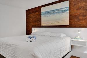 Waves Beach Town Cozy Studio Apartment