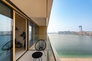 Grand Bleu, Emaar Beachfront - The Mint Stay