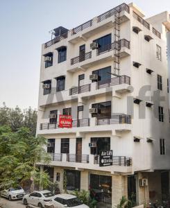 Hotel Airlift at Delhi Airport