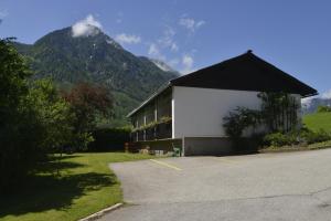 Haus Helpferer ruhiges Apartment mit Balkon und Bergblick