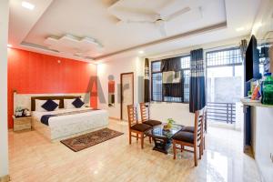 Hotel Airlift at Delhi Airport