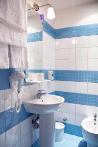Single Room with Private External Bathroom