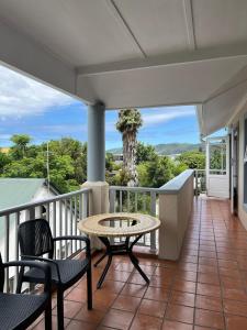 Sunny Side Apartment