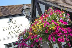 The Potters Arms