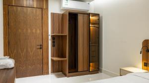 Darent Luxury two bedroom Apartment Al Rawdha