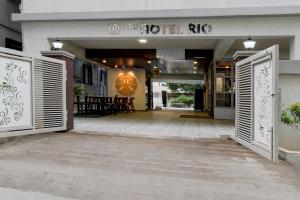 Collection O The RIO HOTEL JNTU Bus Stop