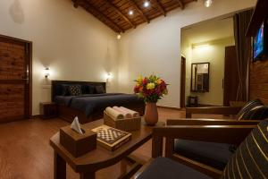 Ishana Mukteshwar - Luxurious Villas