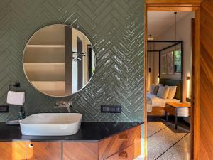 4BHK Luxury Villa with pool near Baga & Calangute