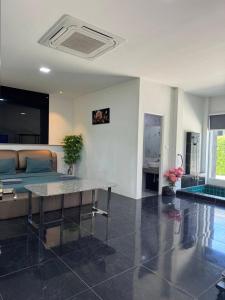 M-Resort Pathum-thani Thailand