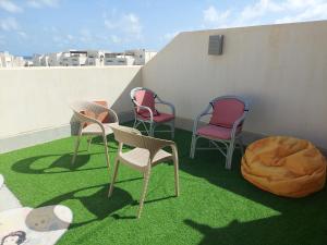 Amwaj North coast Studio on the Roof families only