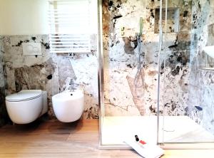 Villa Re Laurino Suite Respiro del bosco