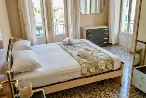 Sperlonga Center Home