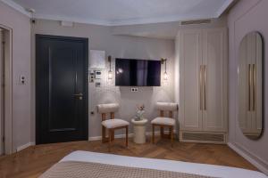 Mountain Pine Luxury Suites