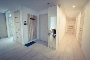 Exkluzívny penthouse 145 m2 s panoramatickou strešnou terasou 130 m2