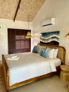 Nitiporn Resort kohphayam & seaagain bar and restaurants