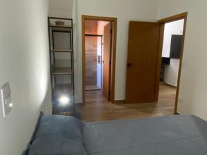 Casa na montanha com bela vista e pôr do sol