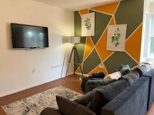 Two Bed Apartment near City Centre