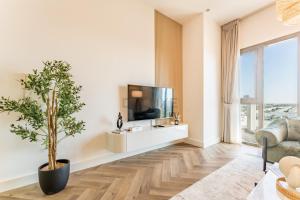 Just Steps from the Community Center with Top-Tier Amenities, Minutes Walk to the Park, Hayat Boulevard 2A, Town Square by Deluxe Holiday Homes