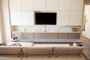 Ava Central Apartment 10