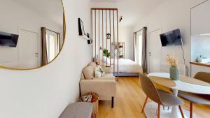 studio centre Bruxelles avec grand balcon pour 2personnes