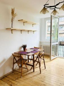 Warsaw Central Muse - 3 Rooms Apart at Grzybowska 5