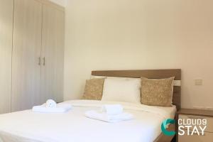 Cloud 9 - Steps to the Beach Elegant 2BR in JBR