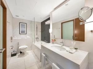 Kensington - 1BR Kempinski Residence Dubai Mall