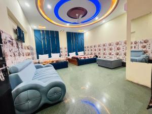 Shri Govind Anand Dham, Vrindavan