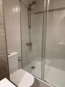 Modern 1D1B with Style Full Living Room and Kitchen