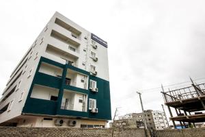 Hotel O Silverkey ,near RTO office kondapur