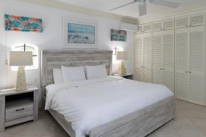 Glitter Bay Estate 214 apts