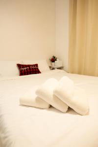 A cozy, welcoming space perfect for 3 to 7 guests with Free laundry and Parking