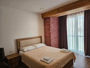 Evdo Apartments F4 wooden cozy studio