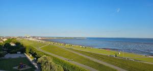 Golden-Pearl mit Meerblick