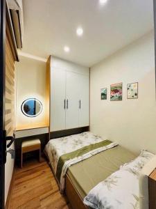 Calm Central Apartment