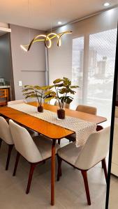 Apartamento de luxo com 2 Suites perto da praia!