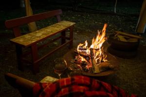 Chácara com Piscina Aquecida, Lago Privativo, BBQ