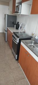 Cómodo y acogedor departamento, cercano centros comerciales y estación de trenes