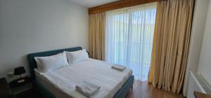Evdo Apartments F4 White Stay