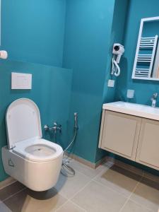 Evdo Apartments F4 White Stay