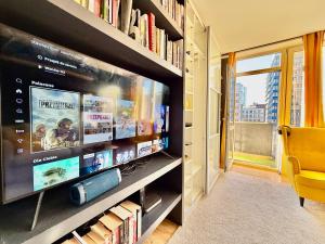 FORUM metro WiFi 1Gbs 70TV Netflix HBO AppleTV