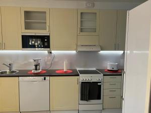 Gorgeous, Luxury Villa Karpalo, quiet location!