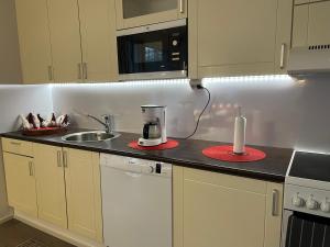 Gorgeous, Luxury Villa Karpalo, quiet location!