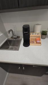 Modern Suite with Kitchen Prkng Near Disney and DTLA