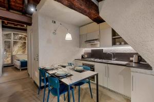 Marina Vista Apartment