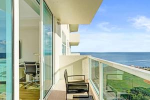 Coconut Grove Suite 20th Floor Suite with Views