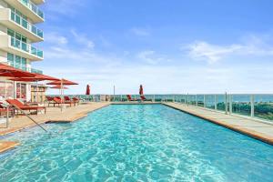 The Arya Escape 20th Floor Suite with Kitchen